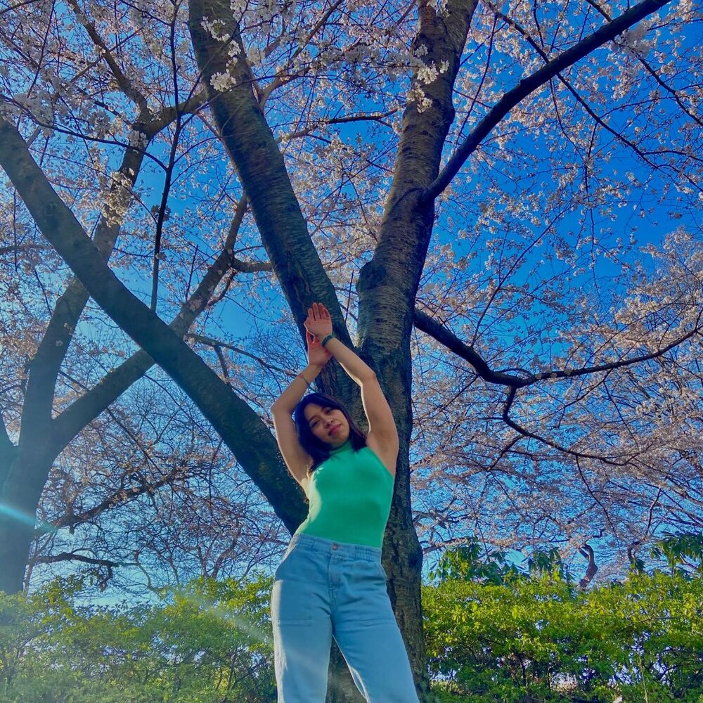 Women’s casual green top